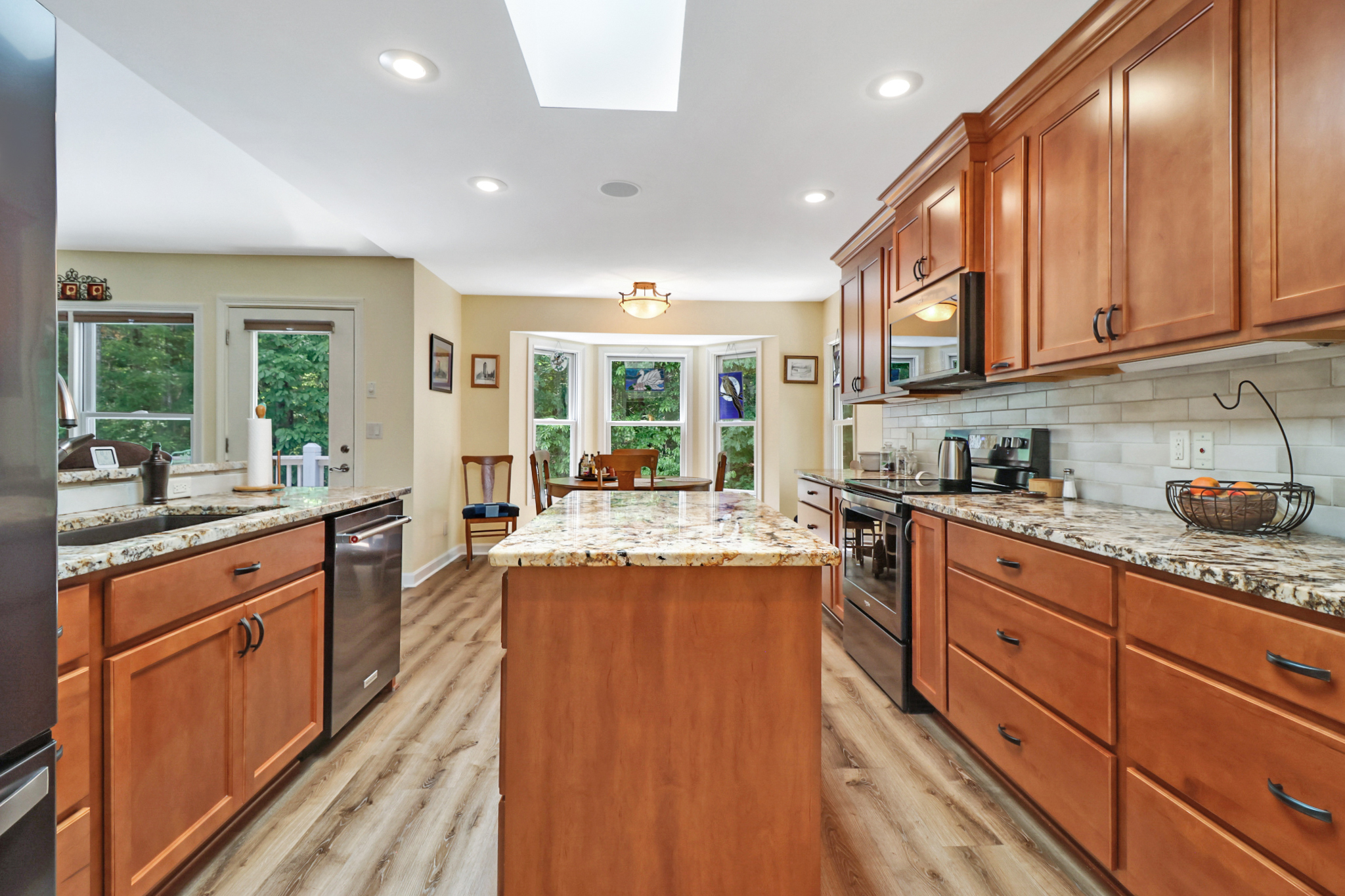 Crossville, Tennessee, 38558, United States, 3 Bedrooms Bedrooms, ,2 BathroomsBathrooms,Residential,For Sale,1975656