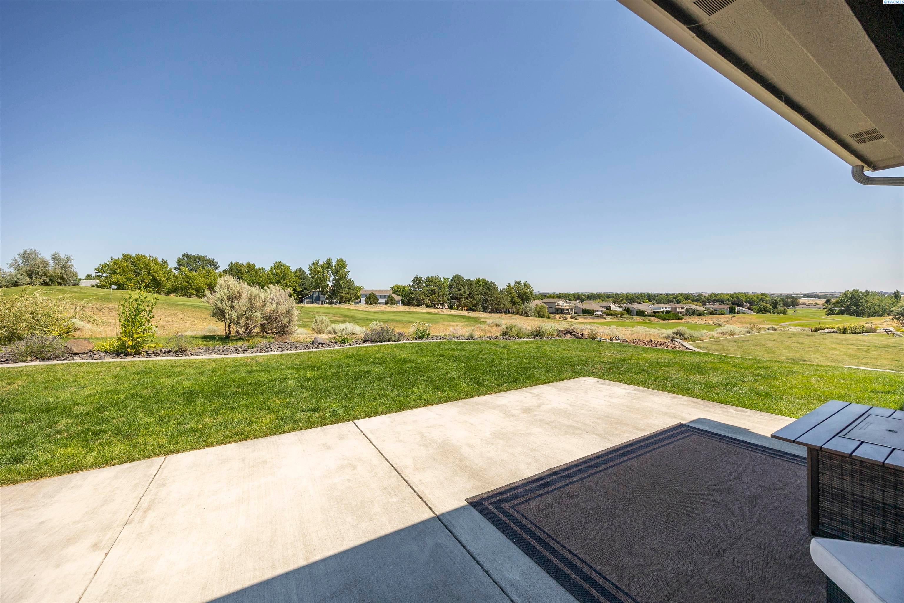 Richland, Washington, 99354, United States, 4 Bedrooms Bedrooms, ,3 BathroomsBathrooms,Residential,For Sale,1998079