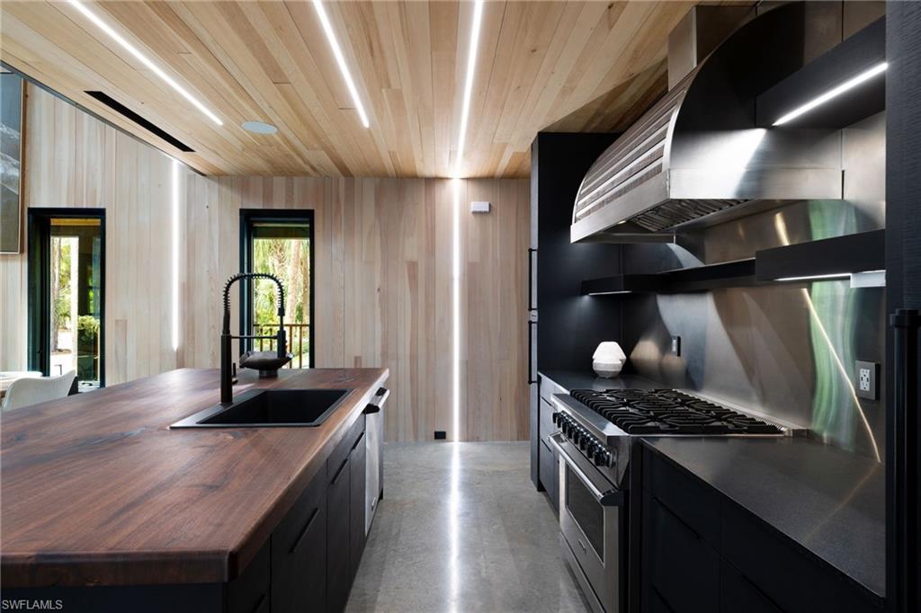 Naples, Florida, 34120, United States, 3 Bedrooms Bedrooms, ,4 BathroomsBathrooms,Residential,For Sale,1992036