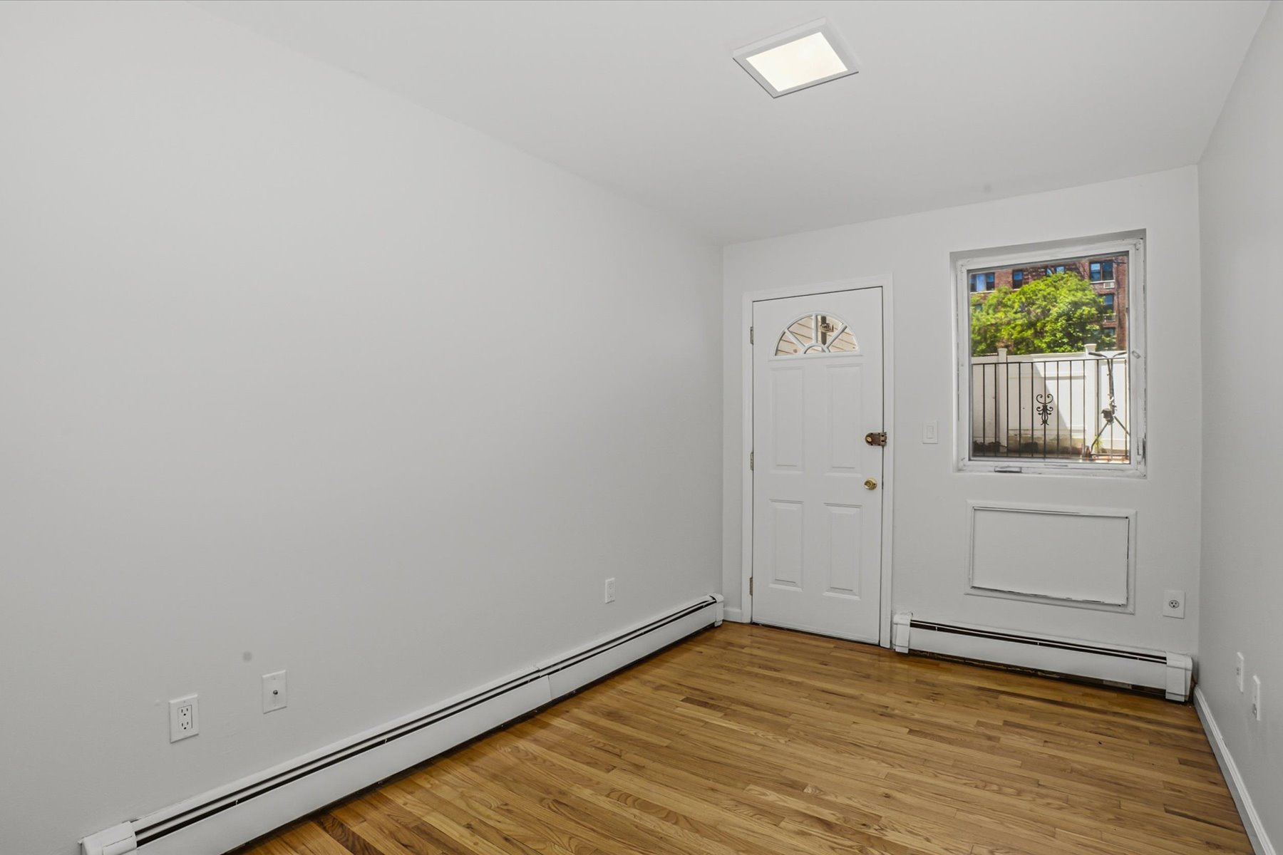  2011 Colonial Avenue, Bronx, NY, 10461 - 物件實景