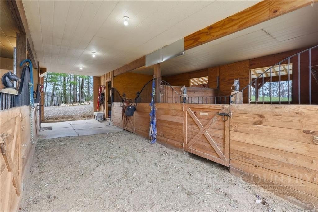 Ferguson, North Carolina, 28624, United States, 2 Bedrooms Bedrooms, ,2 BathroomsBathrooms,Residential,For Sale,2033165