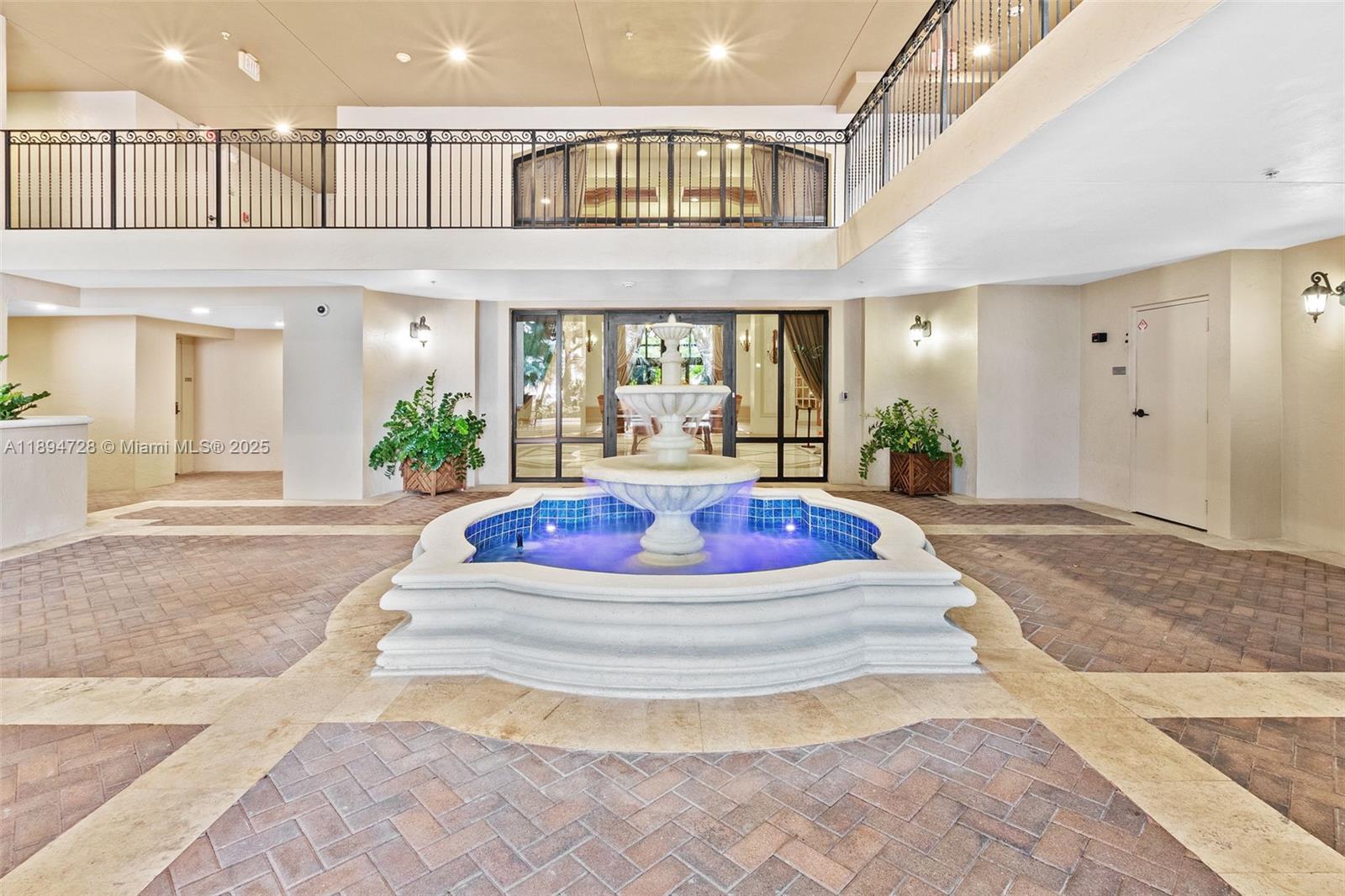 Coral Gables, Florida, 33134, United States, 1 Bedroom Bedrooms, ,2 BathroomsBathrooms,Residential,For Sale,1963892