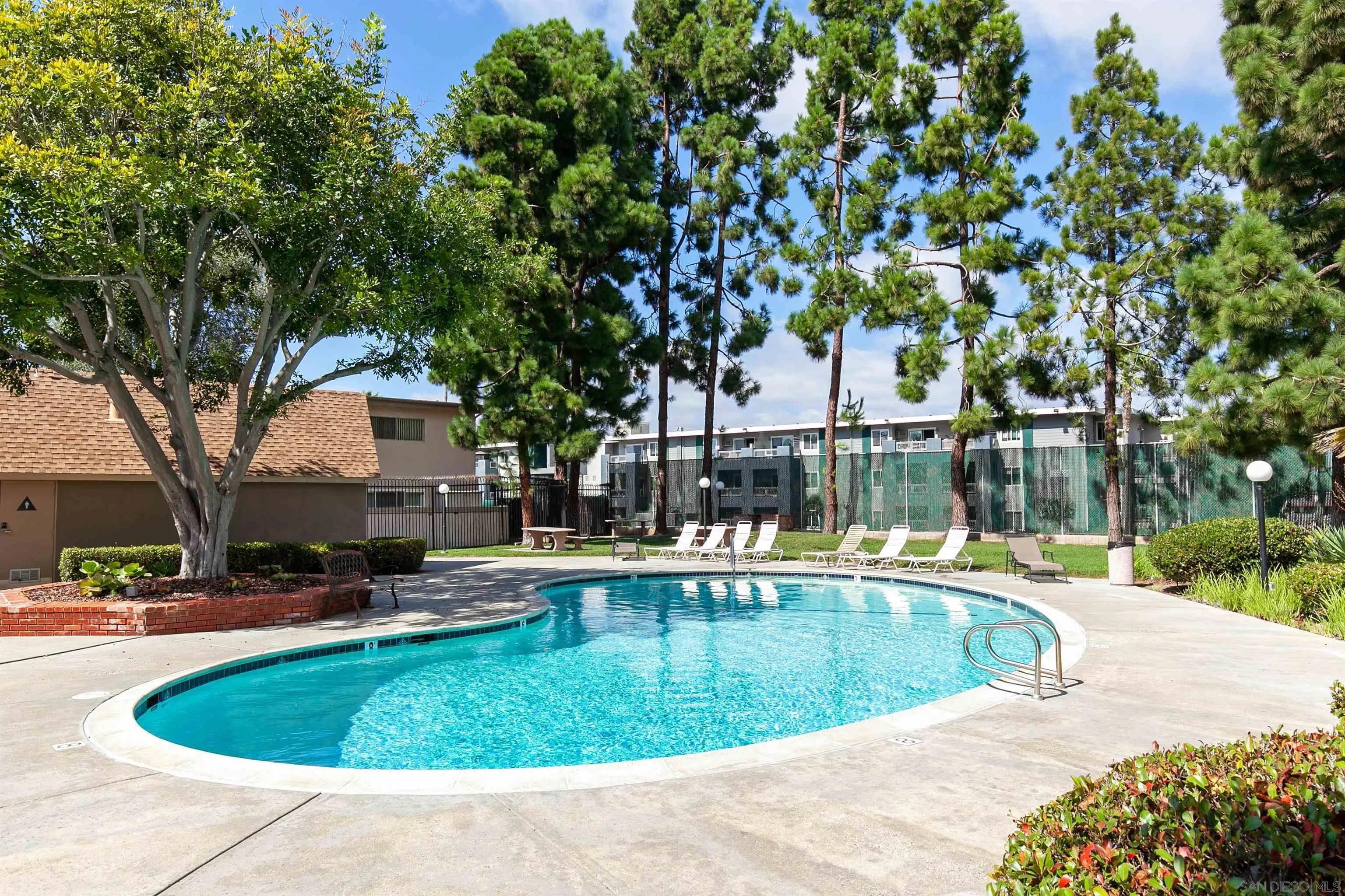 San Diego, California, 92110, United States, 1 Bedroom Bedrooms, ,1 BathroomBathrooms,Residential,For Sale,1999135