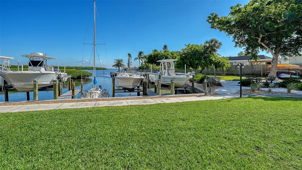 Longboat Key, Florida, 34228, United States, 2 Bedrooms Bedrooms, ,2 BathroomsBathrooms,Residential,For Sale,1987475