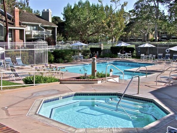 Long Beach, California, 90803, United States, 2 Bedrooms Bedrooms, ,3 BathroomsBathrooms,Residential,For Sale,1917947
