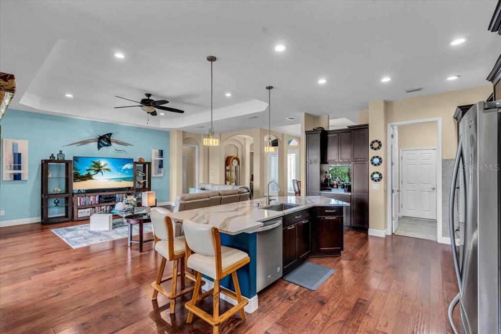 Bradenton, Florida, 34212, United States, 3 Bedrooms Bedrooms, ,3 BathroomsBathrooms,Residential,For Sale,1759767