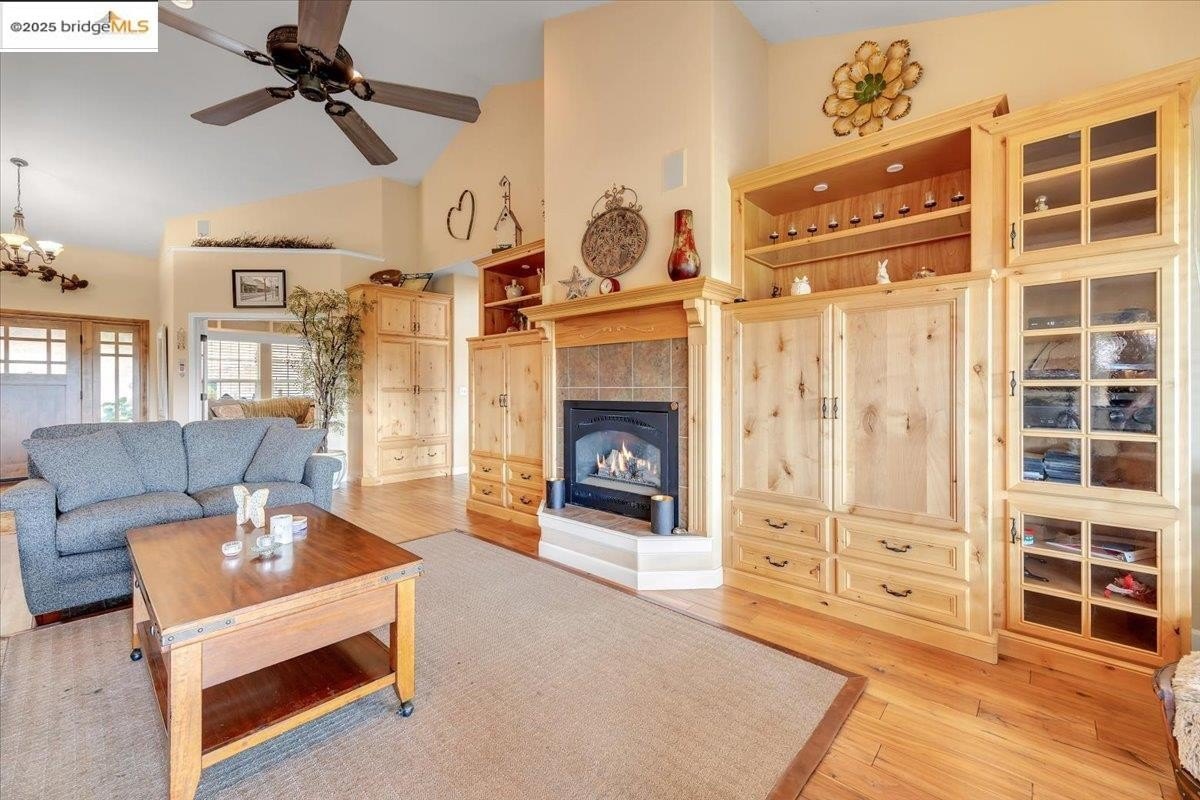 Angels Camp, California, 95222, United States, 3 Bedrooms Bedrooms, ,2 BathroomsBathrooms,Residential,For Sale,1956935