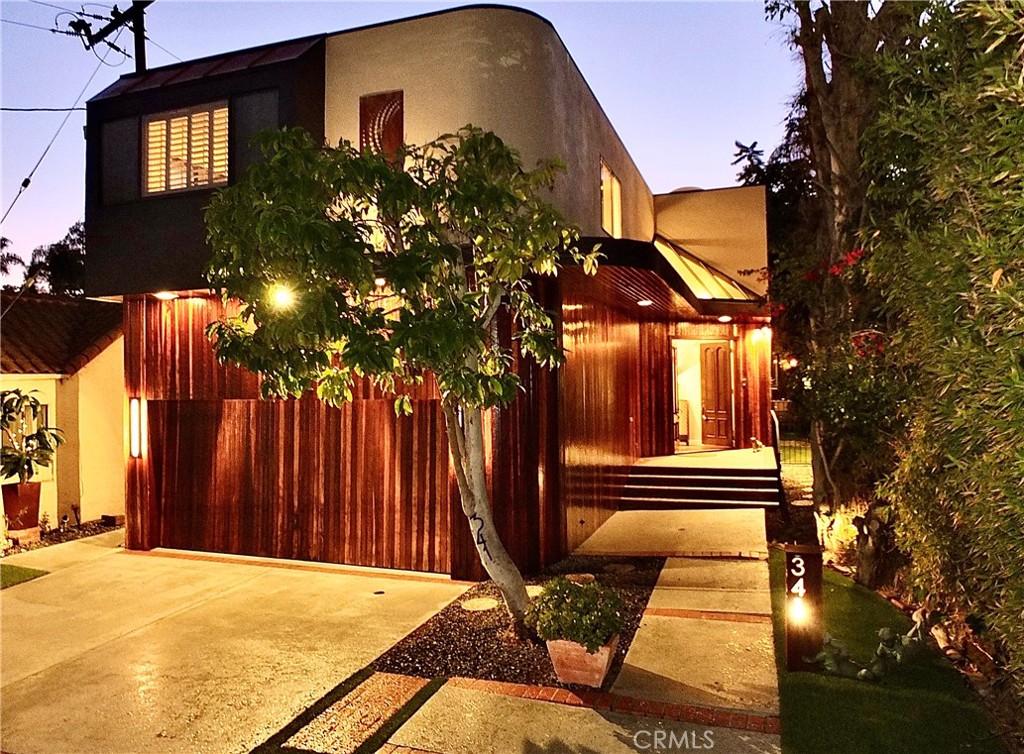 Manhattan Beach, California, 90266, United States, 5 Bedrooms Bedrooms, ,4 BathroomsBathrooms,Residential,For Sale,1993331