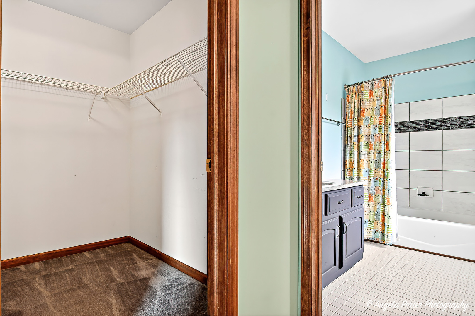 Crystal Lake, Illinois, 60012, United States, 4 Bedrooms Bedrooms, ,3 BathroomsBathrooms,Residential,For Sale,1982844