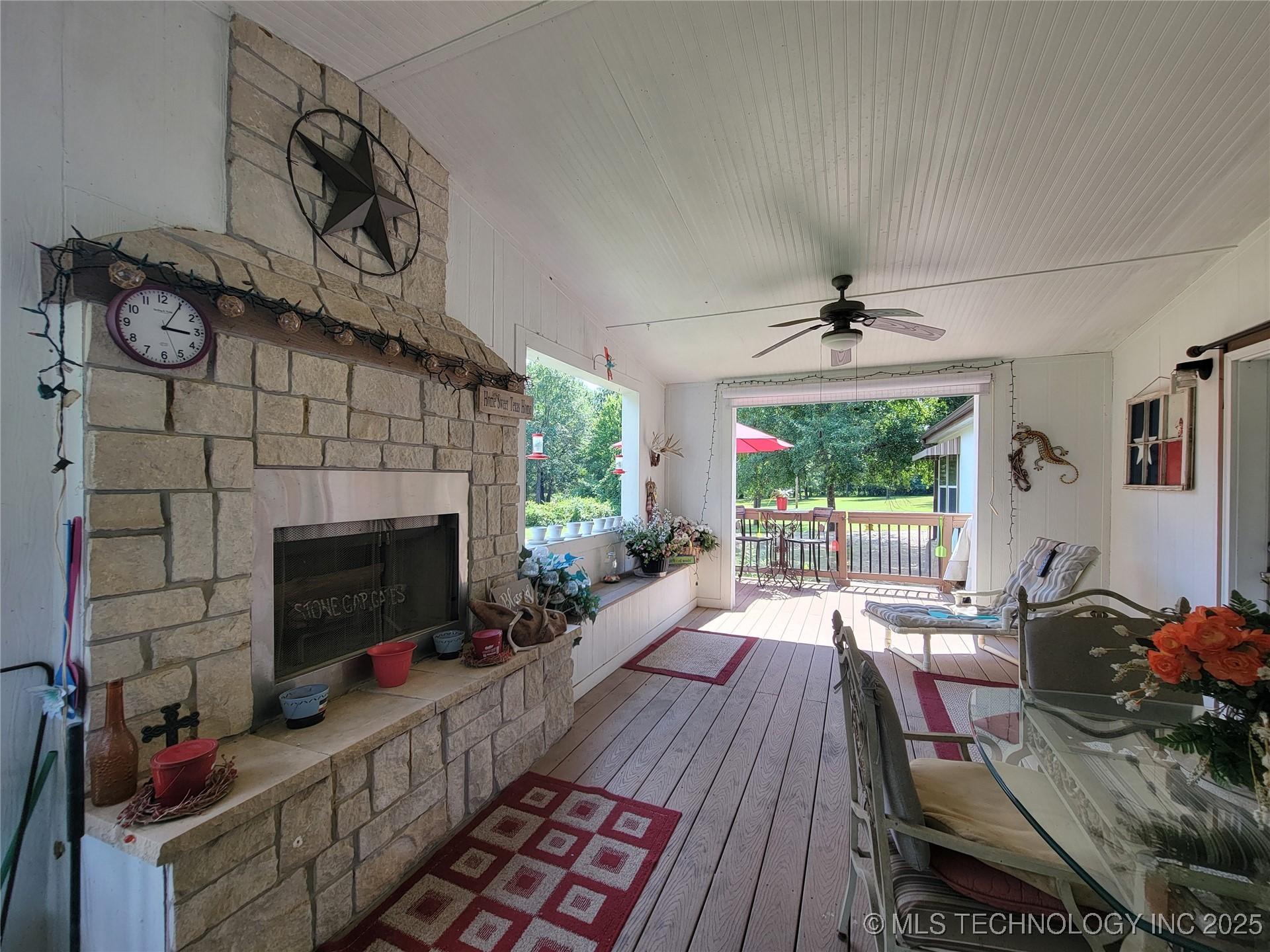 Gans, Oklahoma, 74936, United States, 4 Bedrooms Bedrooms, ,3 BathroomsBathrooms,Residential,For Sale,1981640