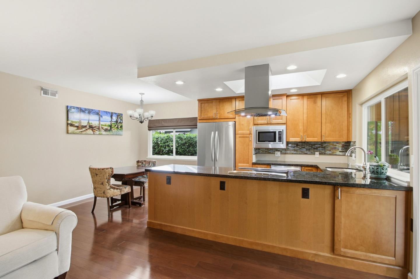 Santa Clara, California, 95051, United States, 4 Bedrooms Bedrooms, ,2 BathroomsBathrooms,Residential,For Sale,1992885