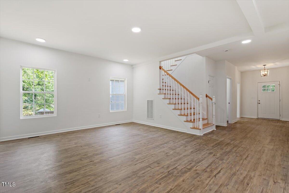 Durham, North Carolina, 27707, United States, 4 Bedrooms Bedrooms, ,4 BathroomsBathrooms,Residential,For Sale,1882318