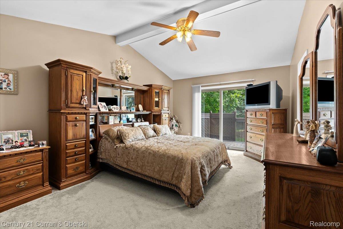 Northville, Michigan, 48168, United States, 3 Bedrooms Bedrooms, ,4 BathroomsBathrooms,Residential,For Sale,1921714