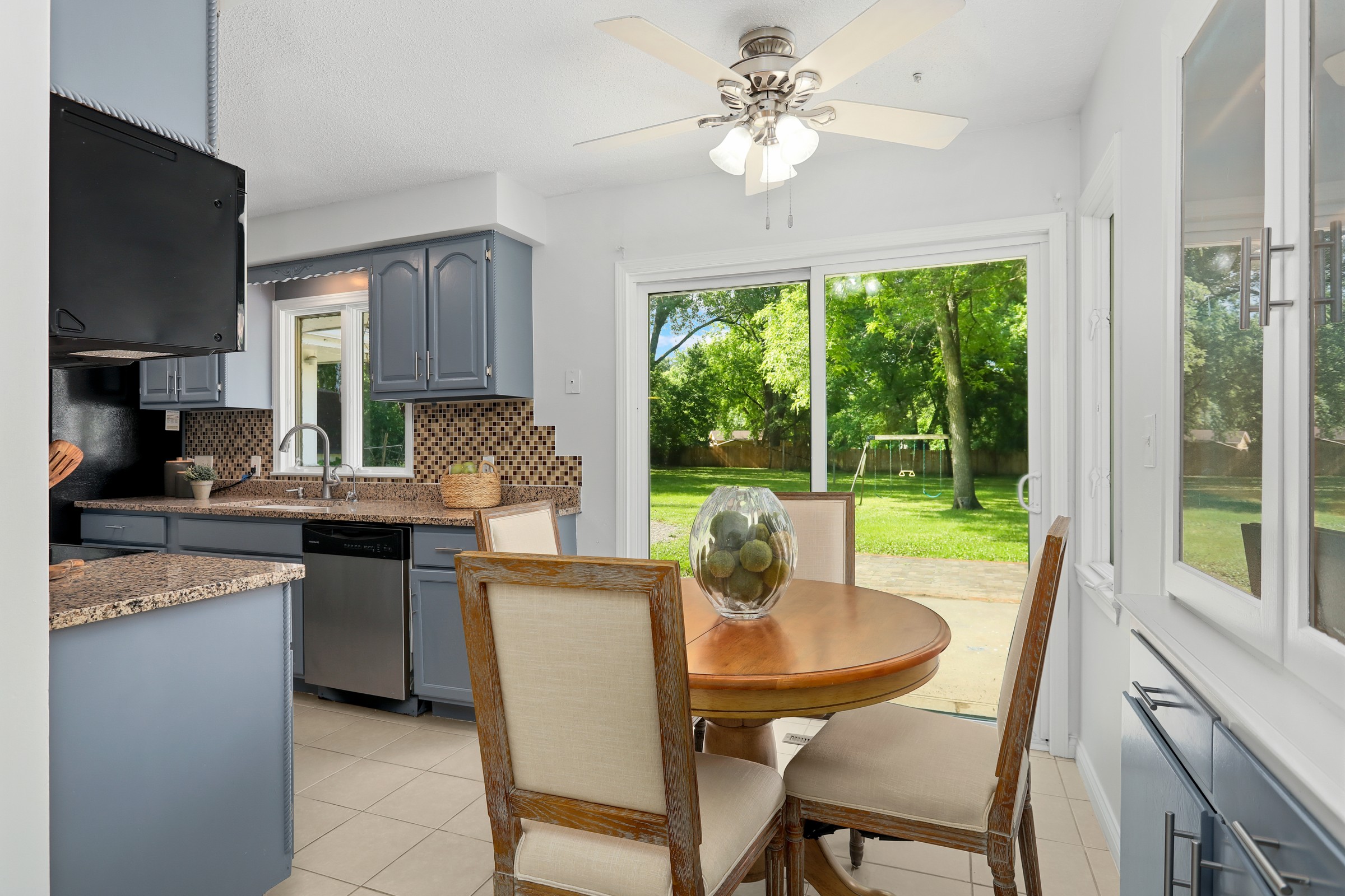  8609 West River Road, Brooklyn Park, MN 55444 - 物件實景
