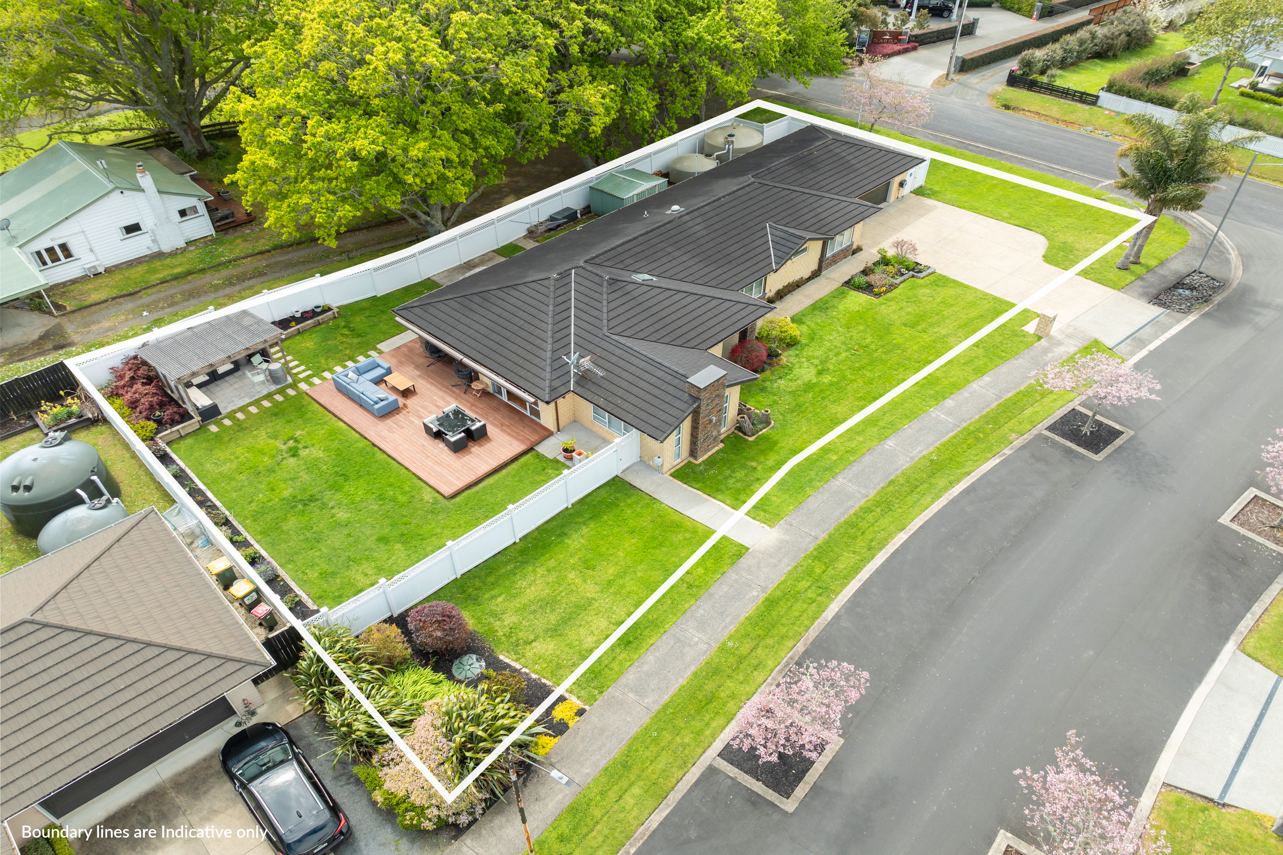  2 Crabb Fields Lane - 物件實景