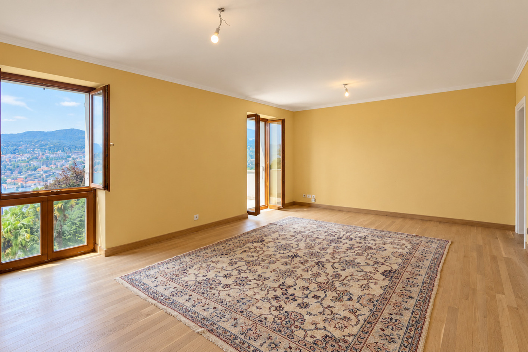  Elegant apartment with breathtaking lake views - 物件實景