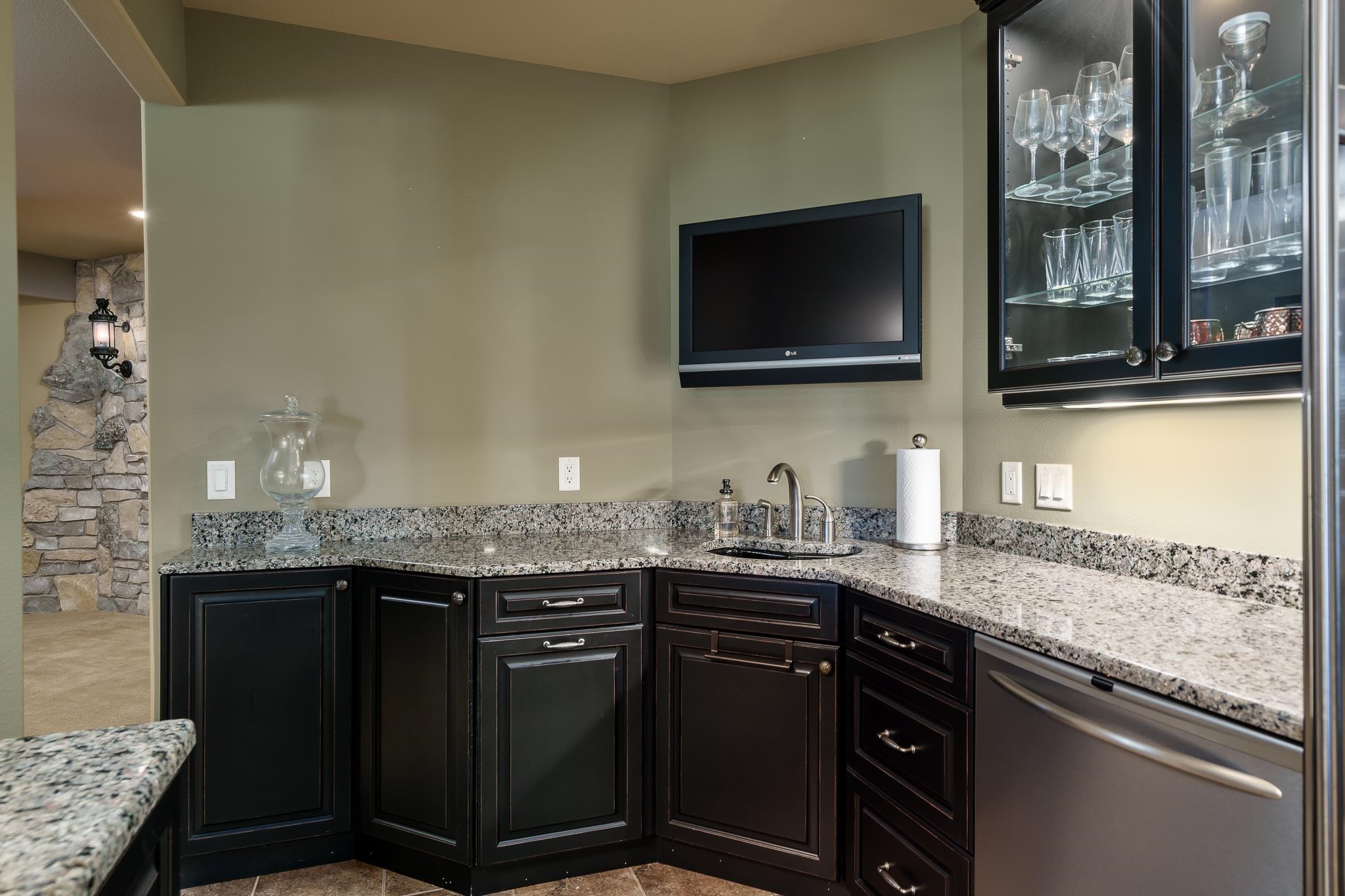 Waunakee, Wisconsin, 53597, United States, 6 Bedrooms Bedrooms, ,5 BathroomsBathrooms,Residential,For Sale,1914113