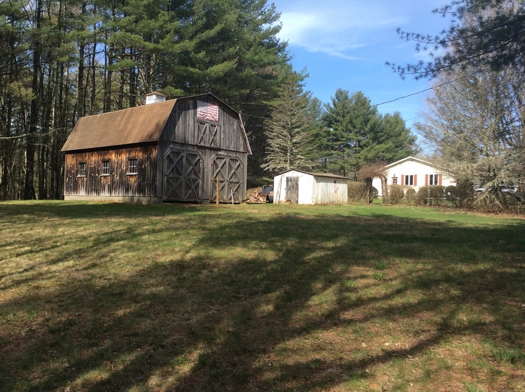 North Brookfield, Massachusetts, 01535, United States, 4 Bedrooms Bedrooms, ,2 BathroomsBathrooms,Residential,For Sale,1980340