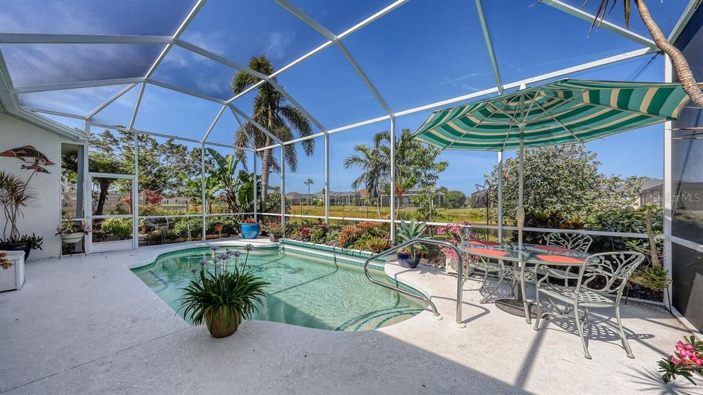 Bradenton, Florida, 34210, United States, 3 Bedrooms Bedrooms, ,2 BathroomsBathrooms,Residential,For Sale,1792897