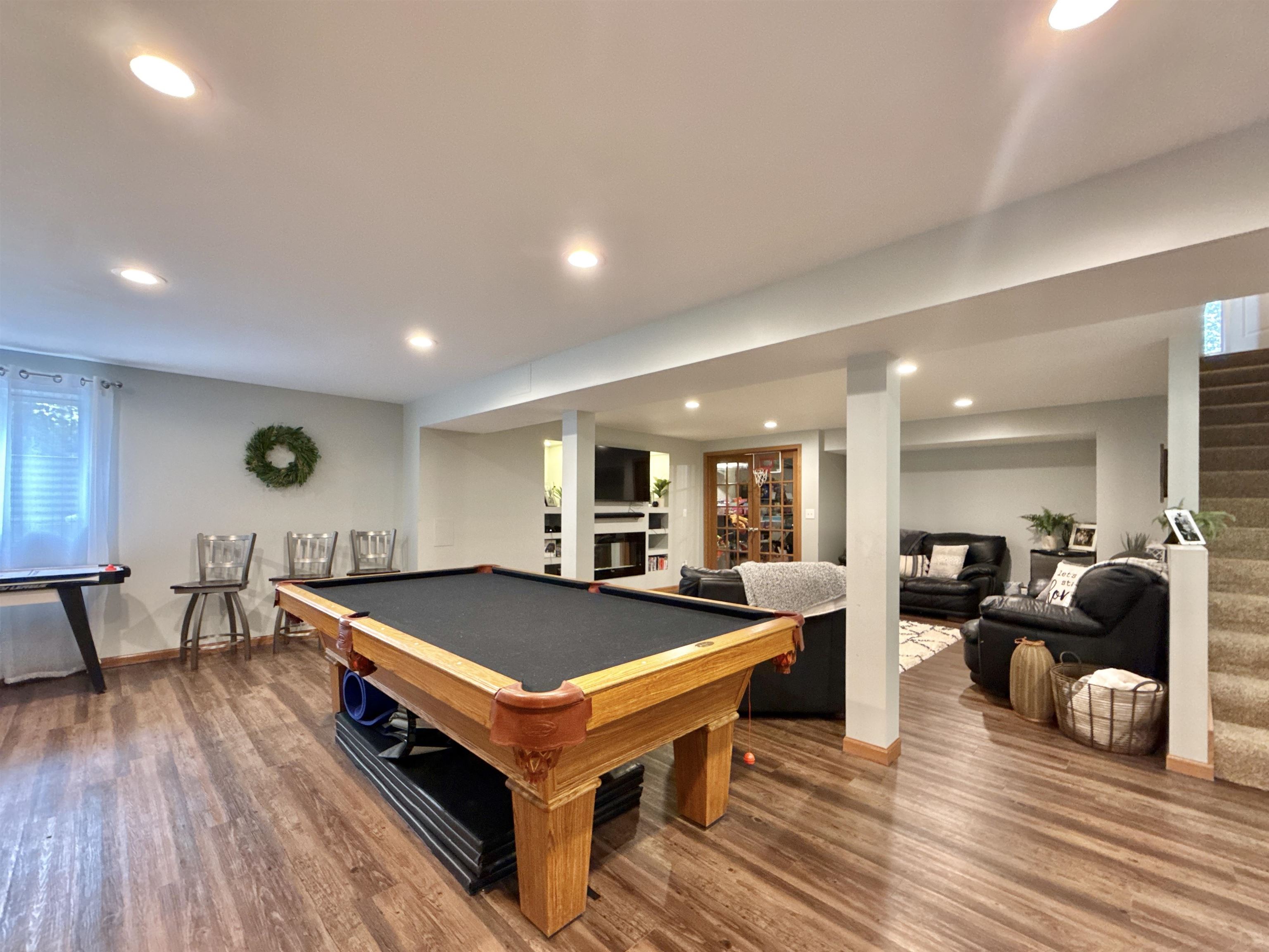 South Beloit, Illinois, 61080, United States, 4 Bedrooms Bedrooms, ,3 BathroomsBathrooms,Residential,For Sale,1984178