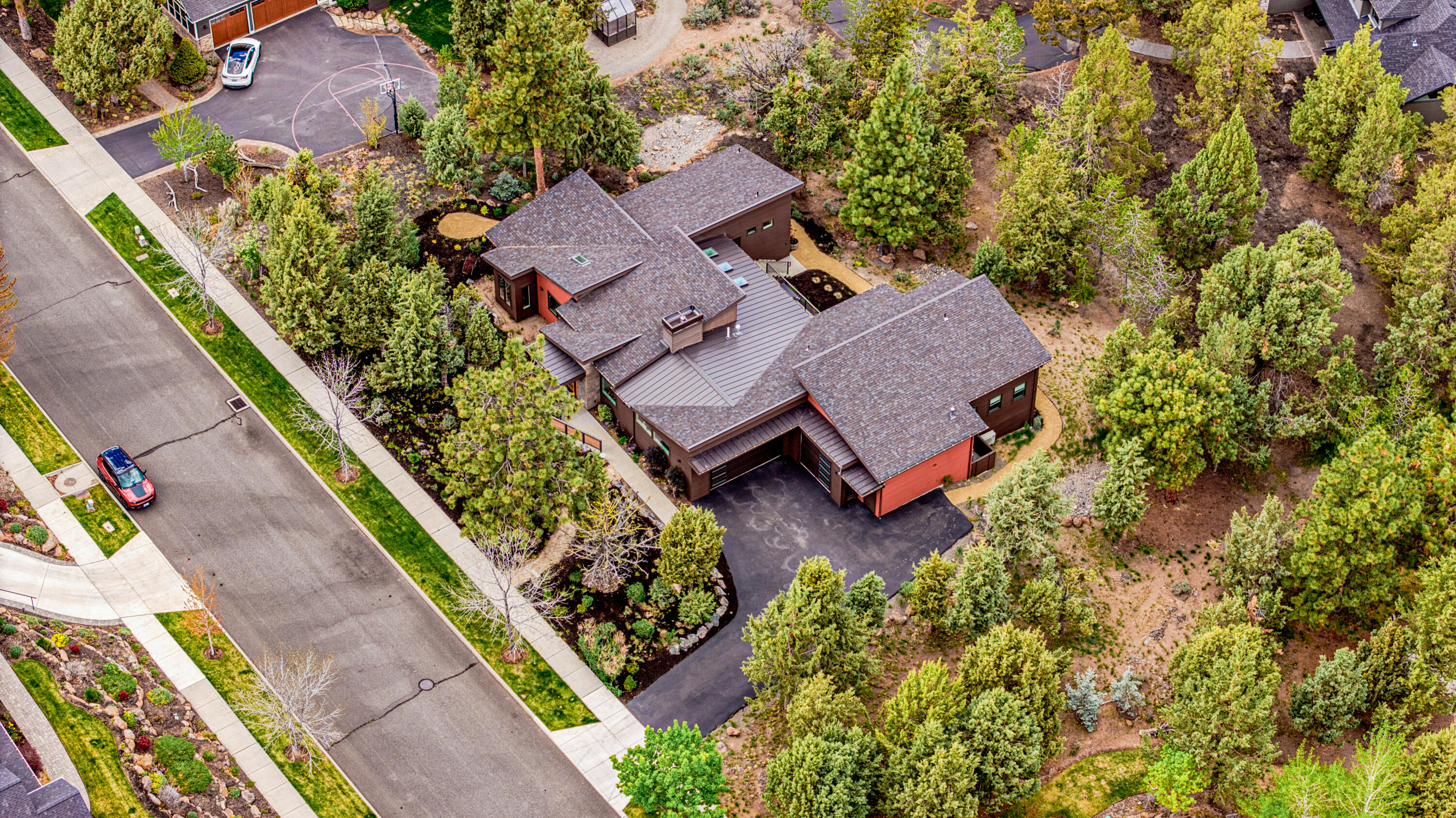Bend, Oregon, 97703, United States, 3 Bedrooms Bedrooms, ,3 BathroomsBathrooms,Residential,For Sale,1826383