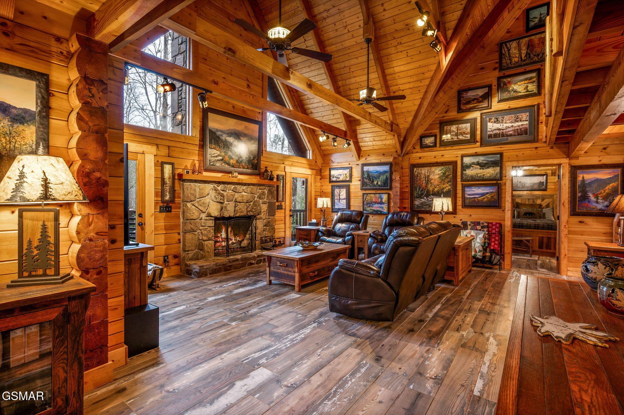Walland, Tennessee, 37886, United States, 3 Bedrooms Bedrooms, ,4 BathroomsBathrooms,Residential,For Sale,1915065