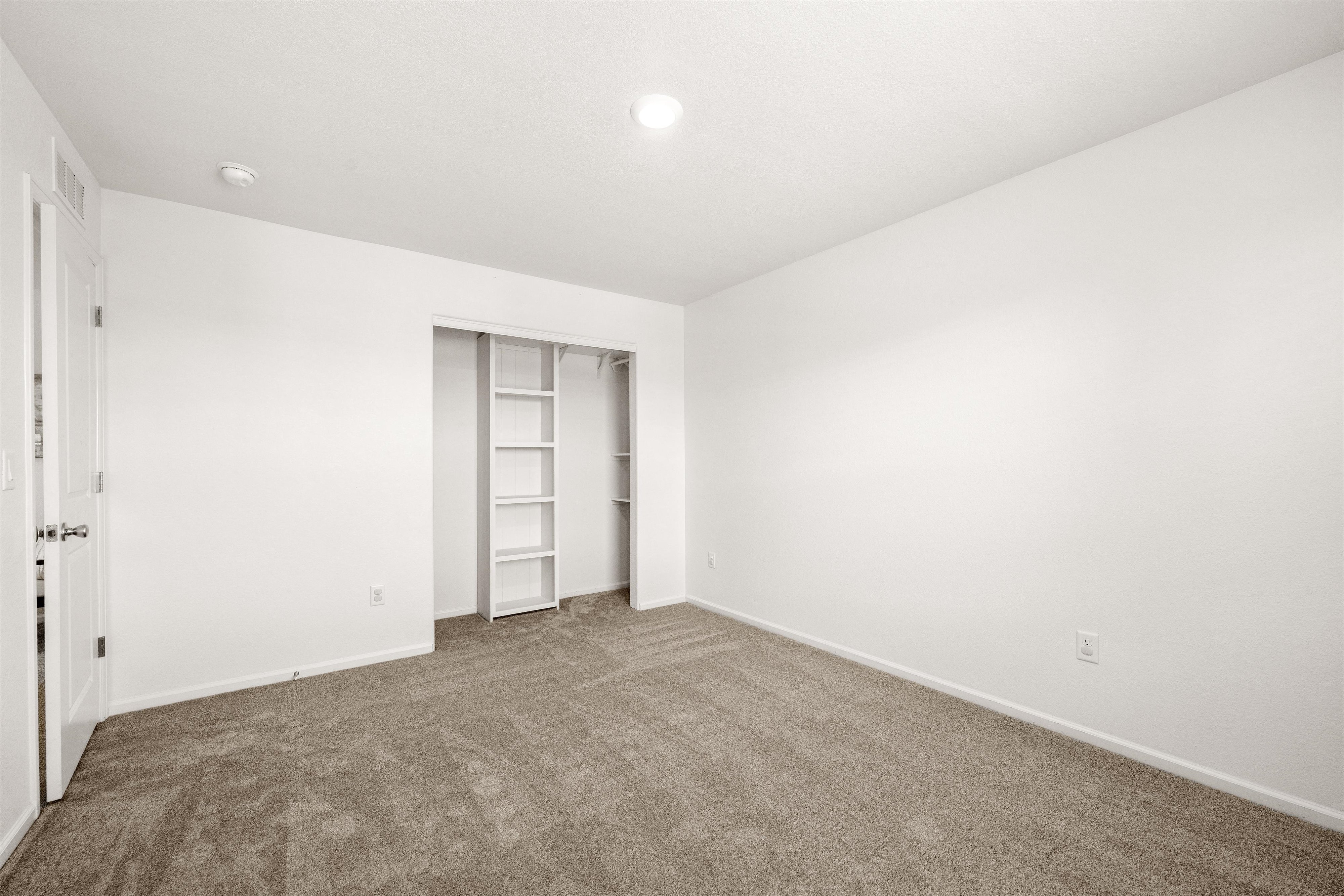  Move-In Ready, with Thoughtful and Unique Design Features - 物件實景