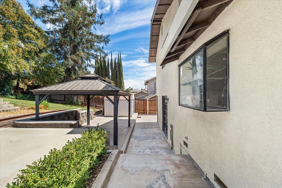 Oakdale, California, 95361, United States, 3 Bedrooms Bedrooms, ,3 BathroomsBathrooms,Residential,For Sale,1923997