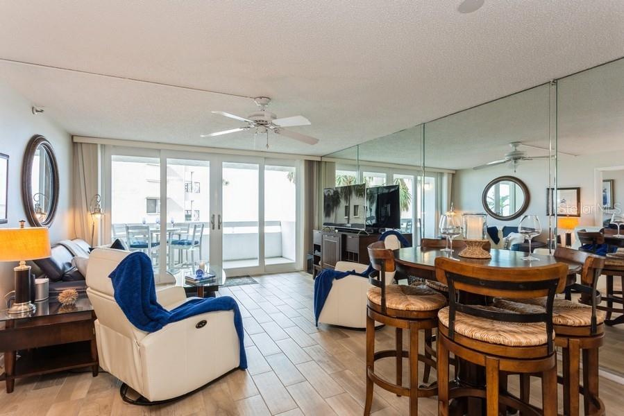 Redington Shores, Florida, 33708, United States, 2 Bedrooms Bedrooms, ,2 BathroomsBathrooms,Residential,For Sale,1838596