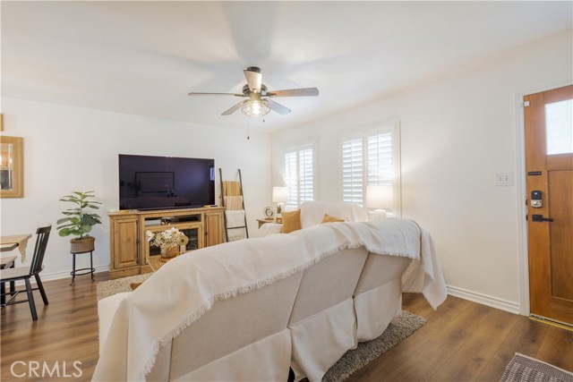 Whittier, California, 90605, United States, 3 Bedrooms Bedrooms, ,2 BathroomsBathrooms,Residential,For Sale,1904362