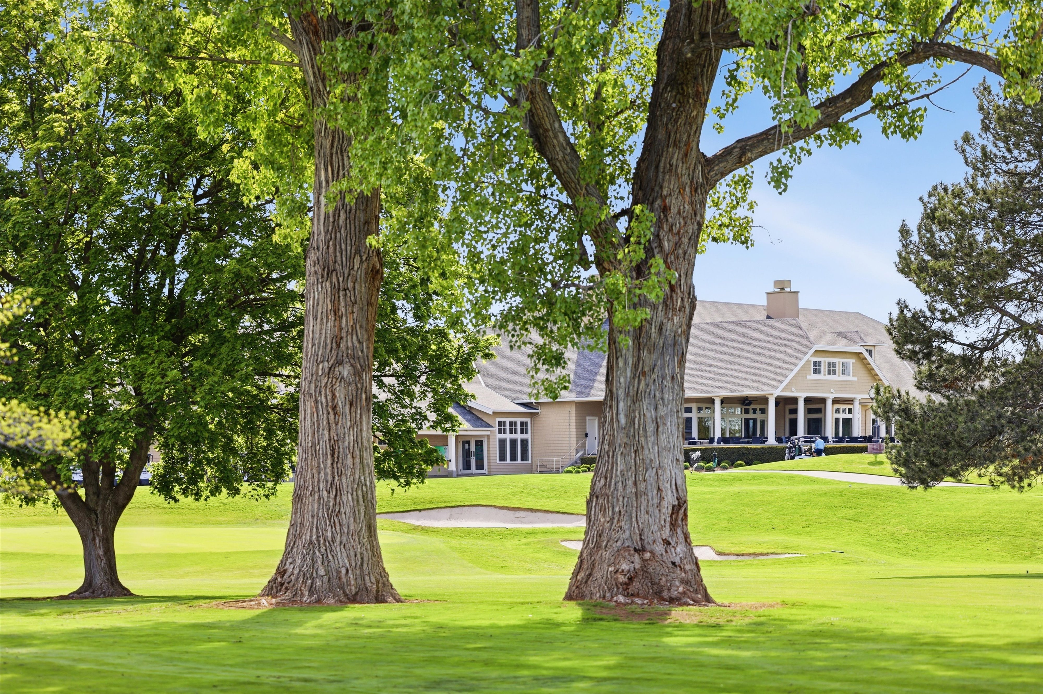  1255 Country Club Rd - 物件實景