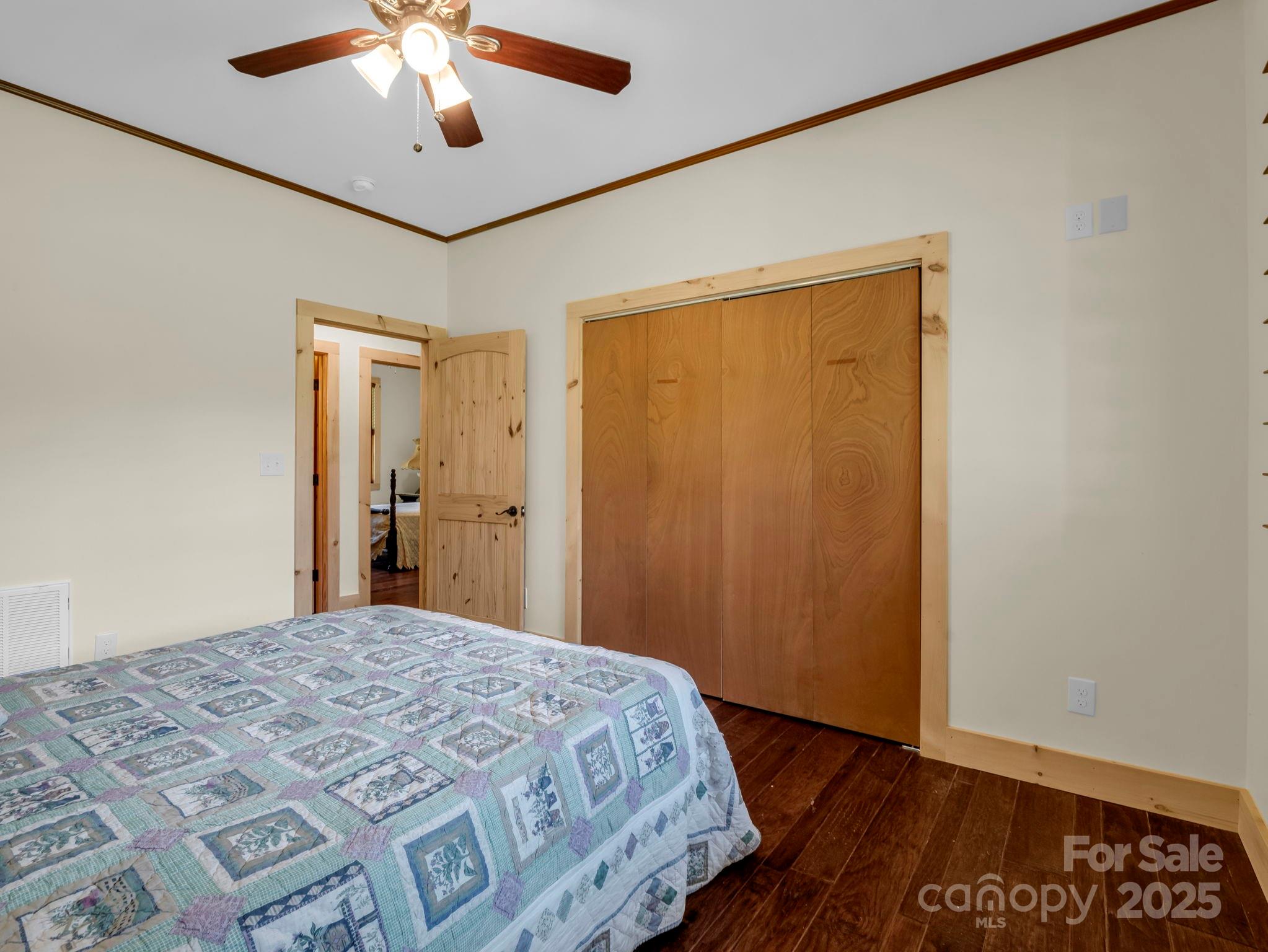 Saluda, North Carolina, 28773, United States, 3 Bedrooms Bedrooms, ,2 BathroomsBathrooms,Residential,For Sale,1923070