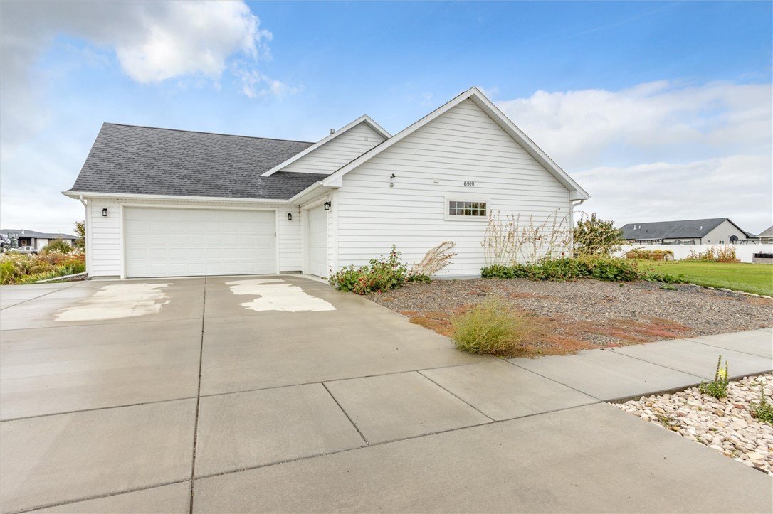 Billings, Montana, 59106, United States, 4 Bedrooms Bedrooms, ,3 BathroomsBathrooms,Residential,For Sale,1989883