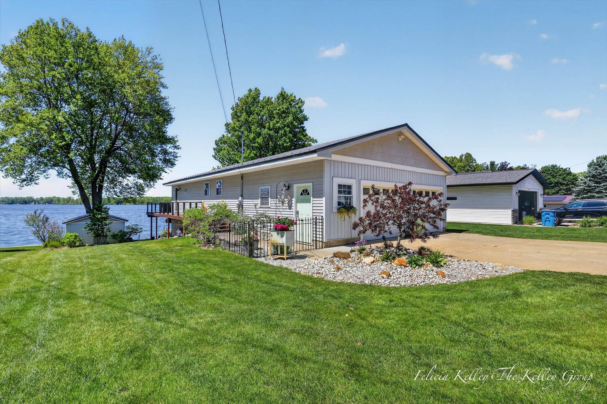 Howard City, Michigan, 49329, United States, 3 Bedrooms Bedrooms, ,1 BathroomBathrooms,Residential,For Sale,2048764