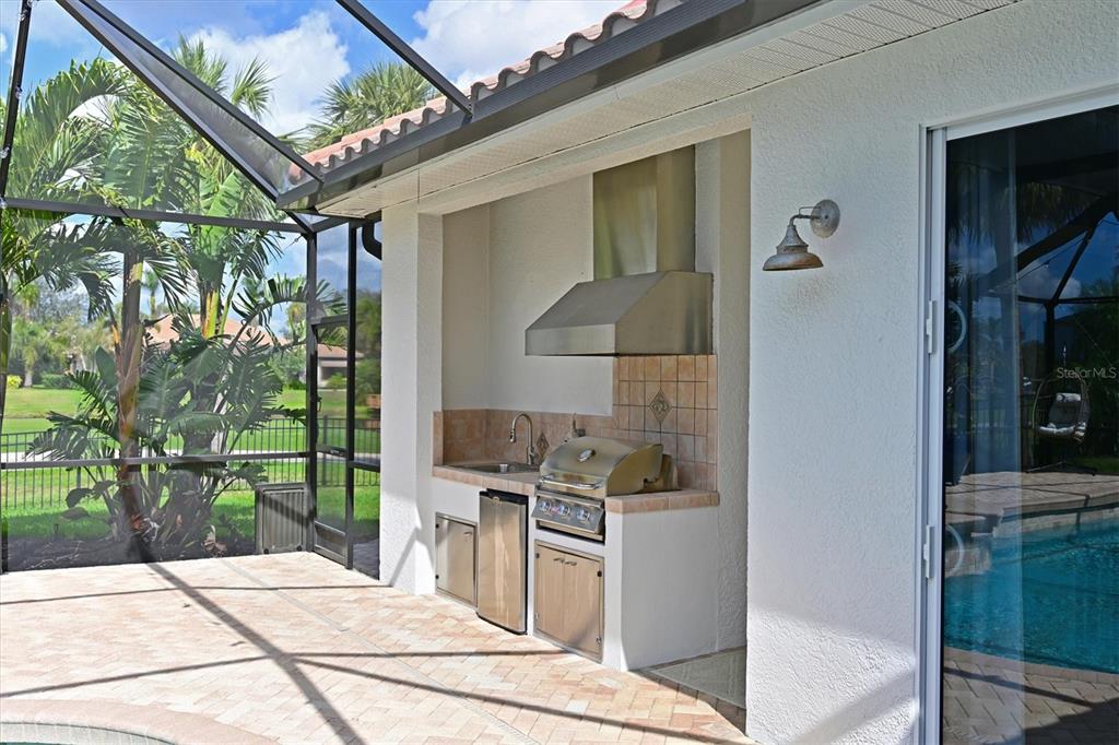 Bradenton, Florida, 34212, United States, 4 Bedrooms Bedrooms, ,3 BathroomsBathrooms,Residential,For Sale,1848553