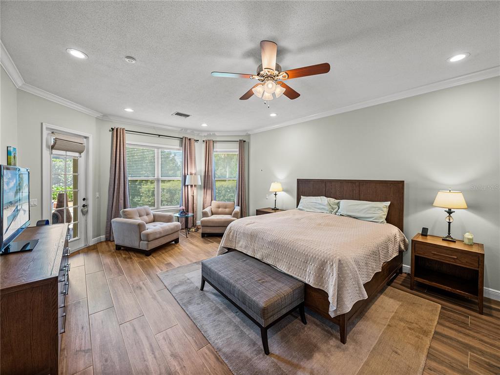 Winter Haven, Florida, 33884, United States, 4 Bedrooms Bedrooms, ,4 BathroomsBathrooms,Residential,For Sale,1934531