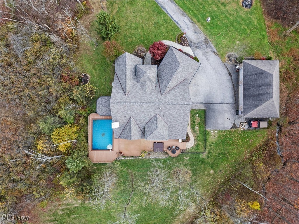 Chardon, Ohio, 44024, United States, 4 Bedrooms Bedrooms, ,5 BathroomsBathrooms,Residential,For Sale,1985731