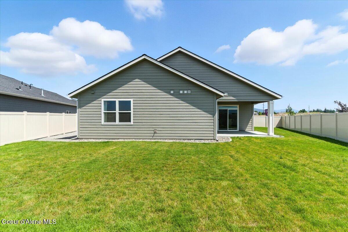 Coeur d'Alene, Idaho, 83815, United States, 4 Bedrooms Bedrooms, ,3 BathroomsBathrooms,Residential,For Sale,2009253