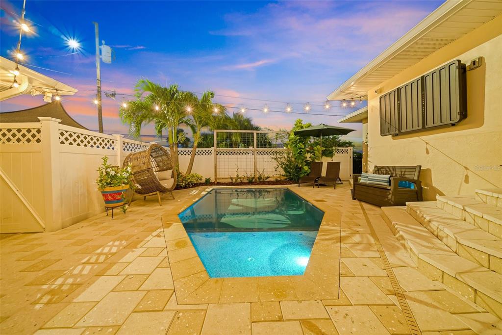 St Petersburg, Florida, 33704, United States, 2 Bedrooms Bedrooms, ,2 BathroomsBathrooms,Residential,For Sale,1897453