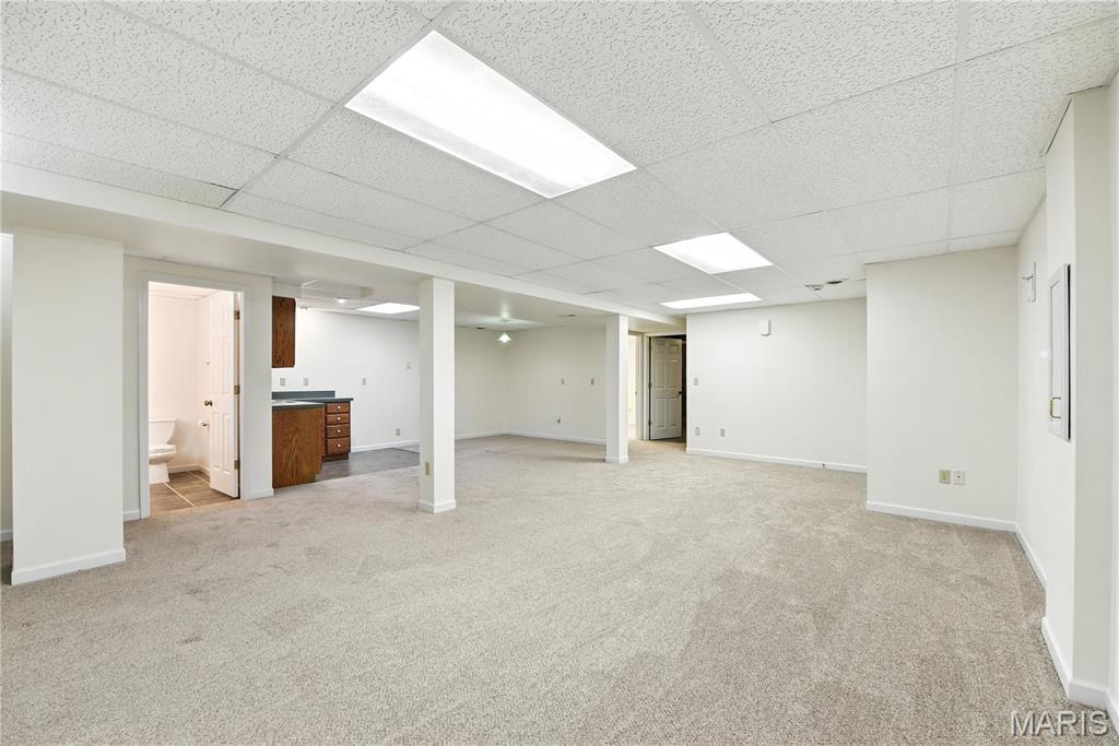 Maryland Heights, Missouri, 63043, United States, 3 Bedrooms Bedrooms, ,4 BathroomsBathrooms,Residential,For Sale,1892007