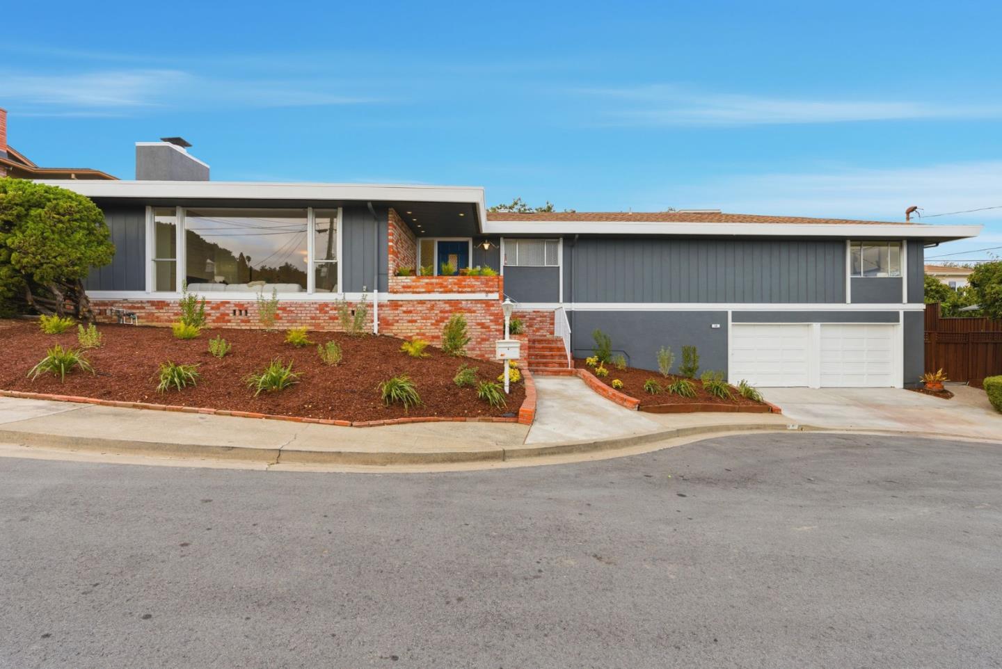 Millbrae, California, 94030, United States, 4 Bedrooms Bedrooms, ,3 BathroomsBathrooms,Residential,For Sale,1989349