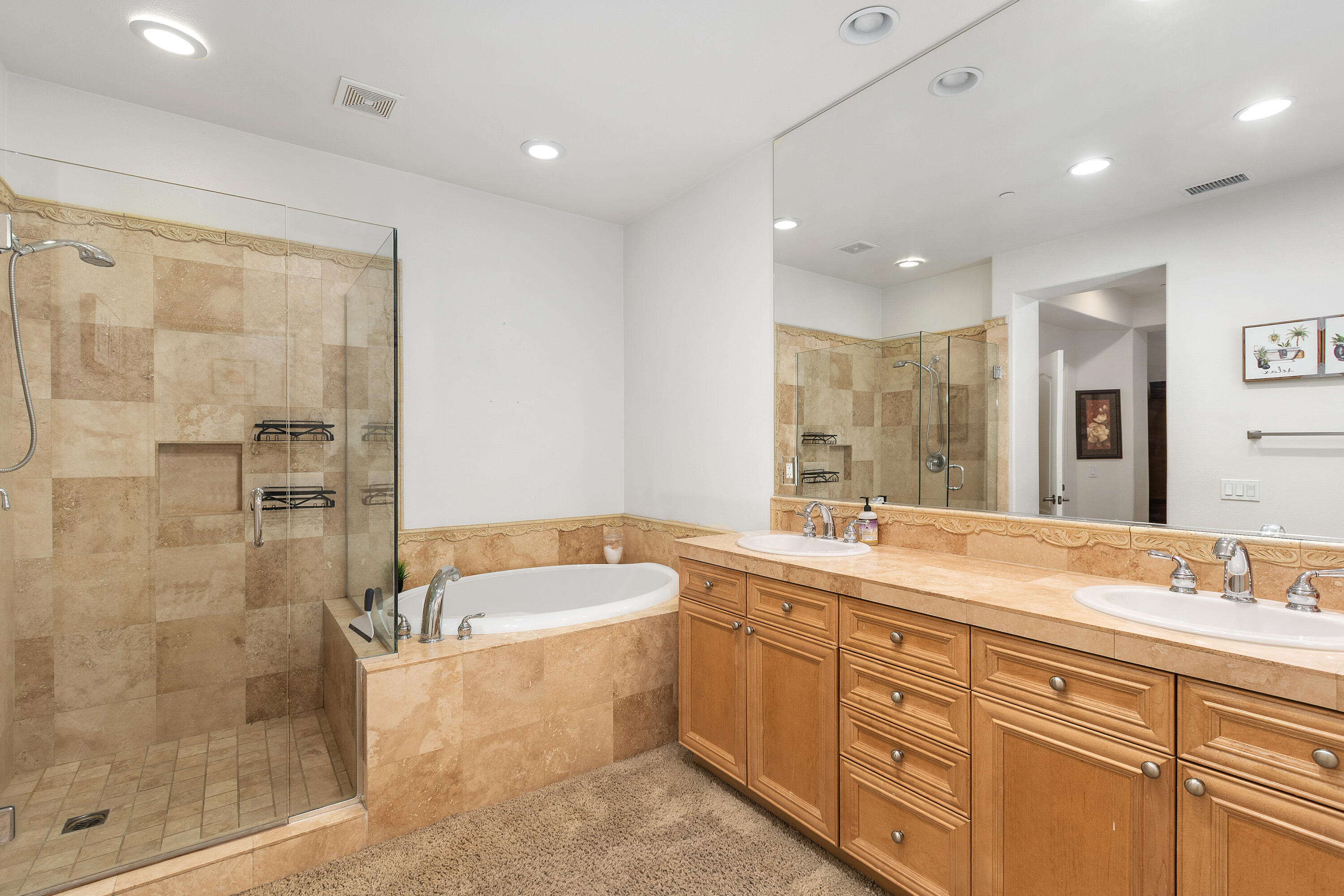 Palm Desert, California, 92260, United States, 2 Bedrooms Bedrooms, ,2 BathroomsBathrooms,Residential,For Sale,1891148