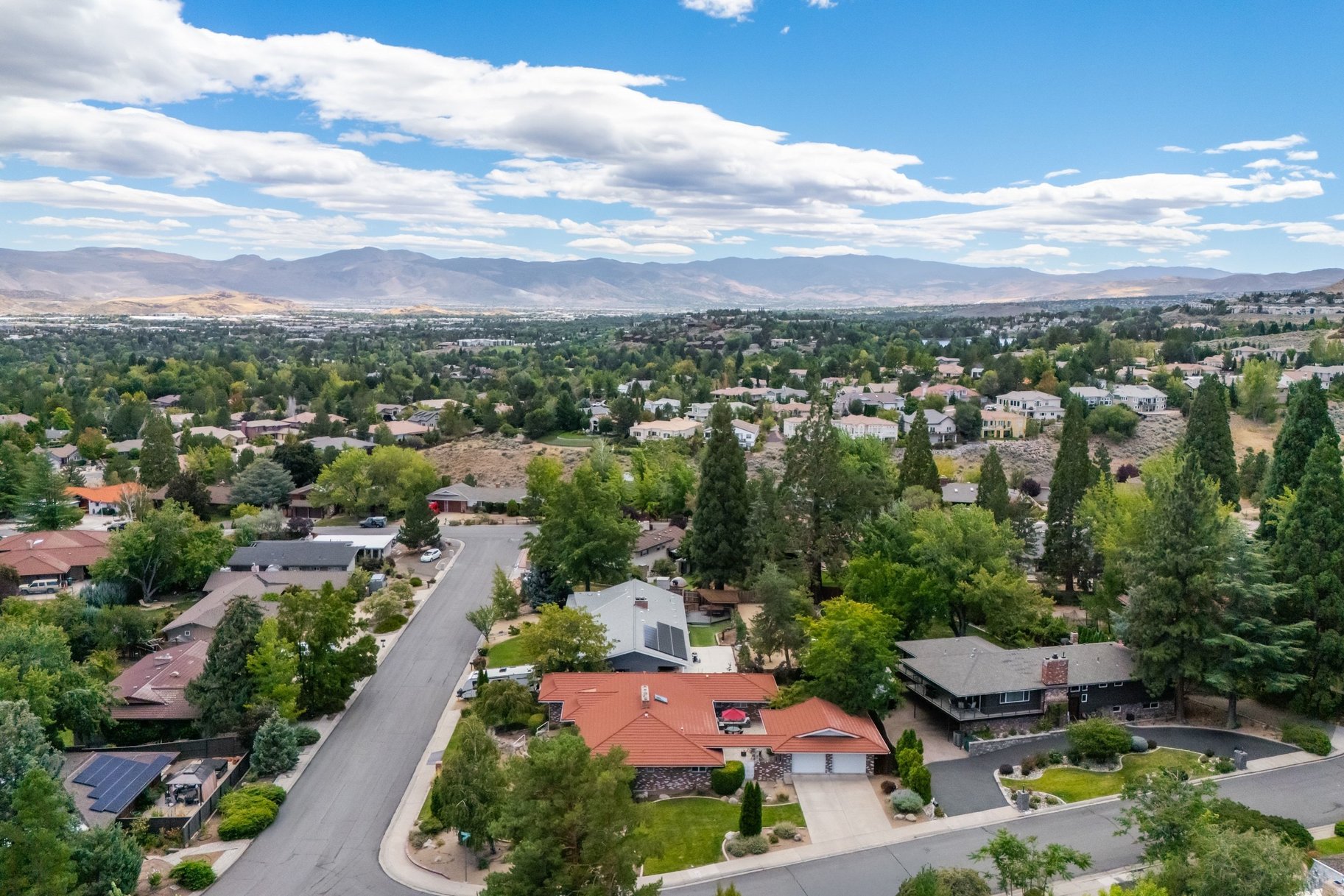  RARE SKYLINE HEIGHTS OPPORTUNITY  6,024 SF BRICK HOME ON .38 ACRE  NO HOA - 物件實景