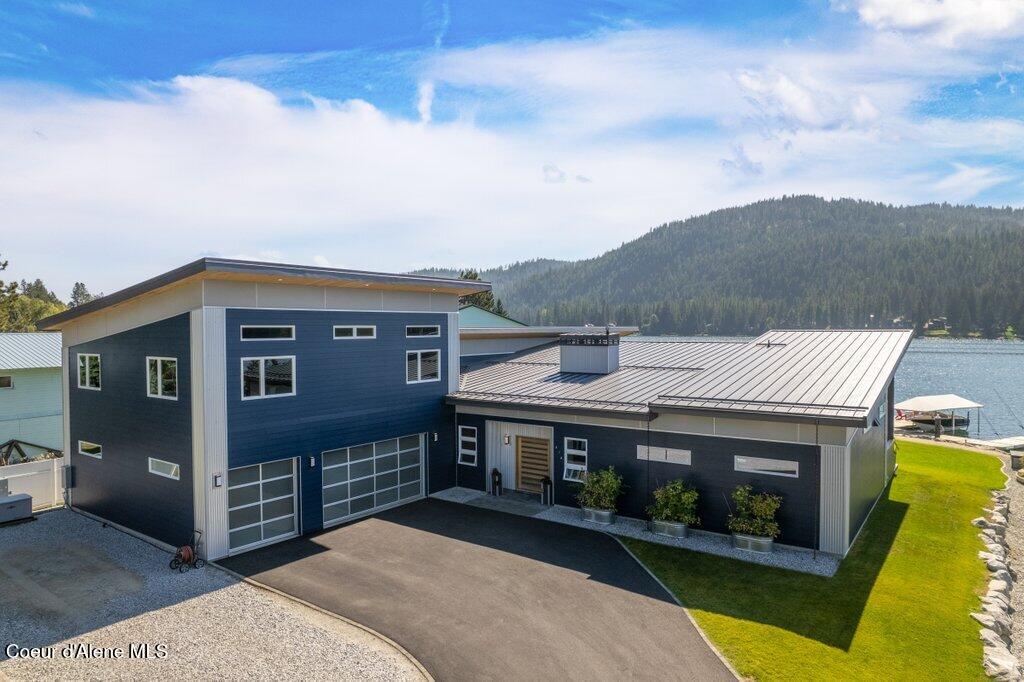 Sandpoint, Idaho, 83864, United States, 4 Bedrooms Bedrooms, ,3 BathroomsBathrooms,Residential,For Sale,1983378