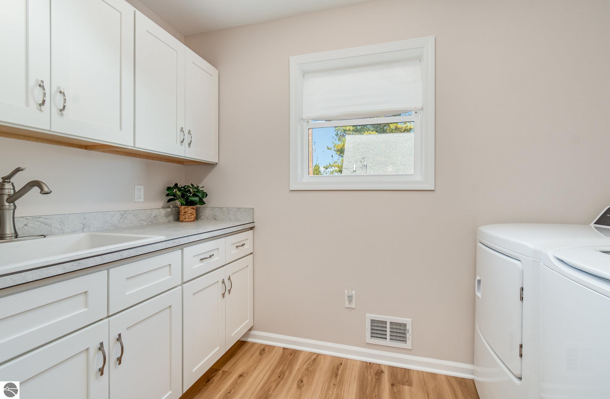 Tawas City, Michigan, 48763, United States, 4 Bedrooms Bedrooms, ,Residential,For Sale,1987317