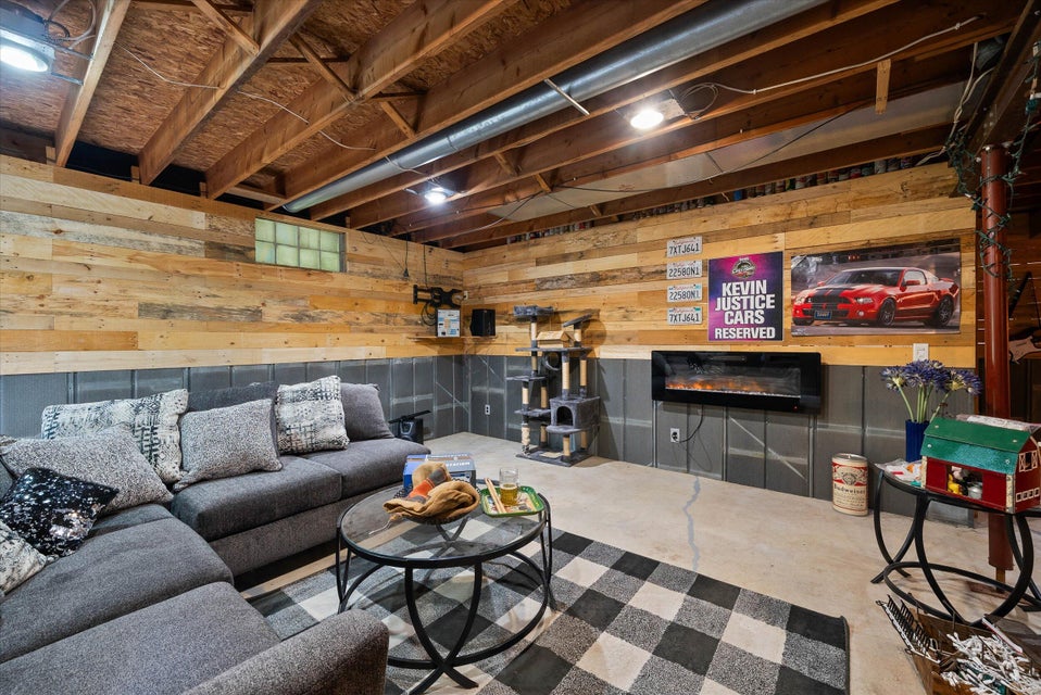 Wilson, Wisconsin, 53070, United States, 4 Bedrooms Bedrooms, ,2 BathroomsBathrooms,Residential,For Sale,1981812