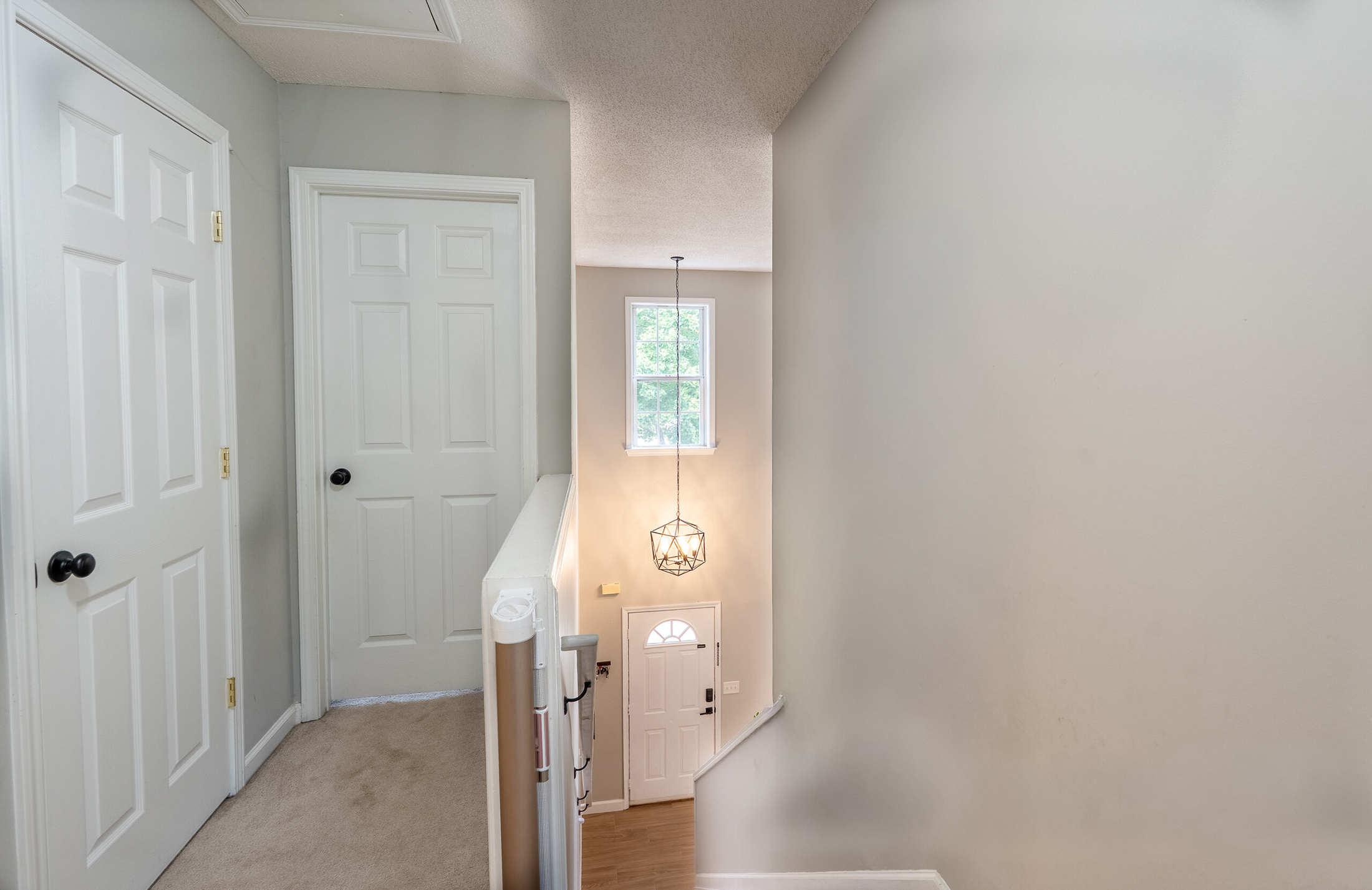  Beautifully Updated Townhome in Desirable Windward/Deerfield Area of Alpharetta - 物件實景