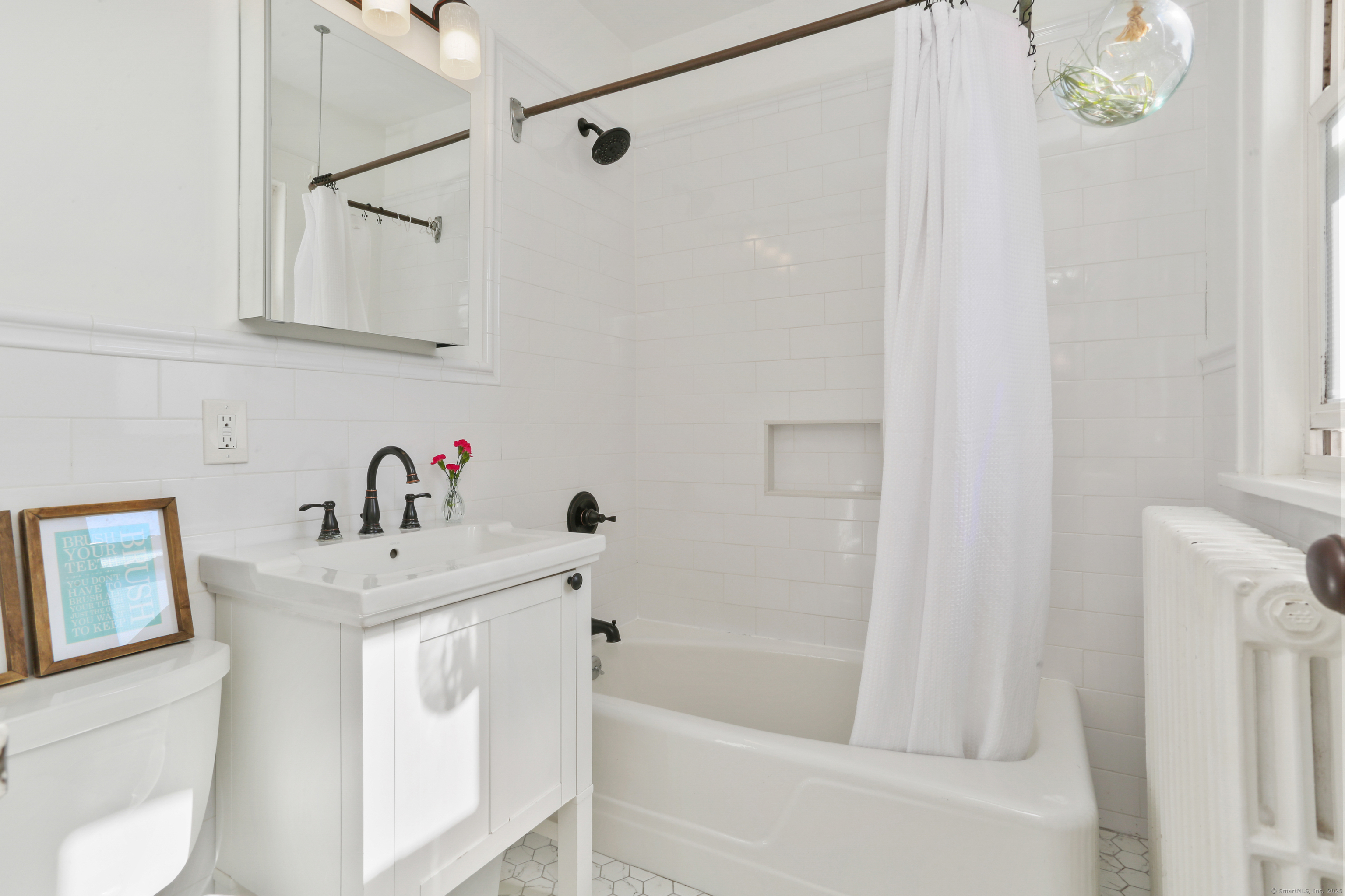 Fairfield, Connecticut, 06825, United States, 4 Bedrooms Bedrooms, ,2 BathroomsBathrooms,Residential,For Sale,1940961