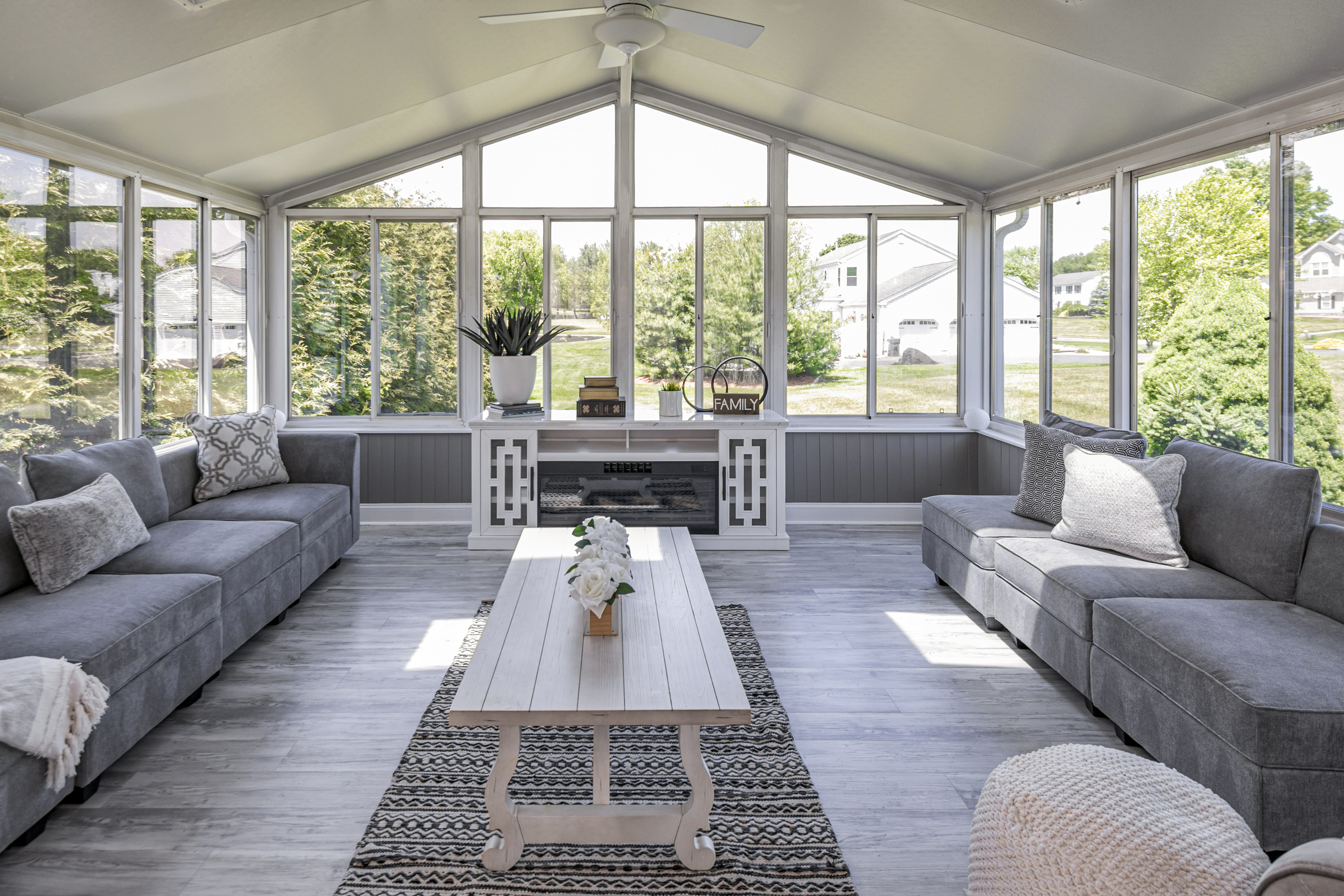  Resort-Worthy Outdoor Living Meets a Thoughtfully Renovated Interior - 物件實景