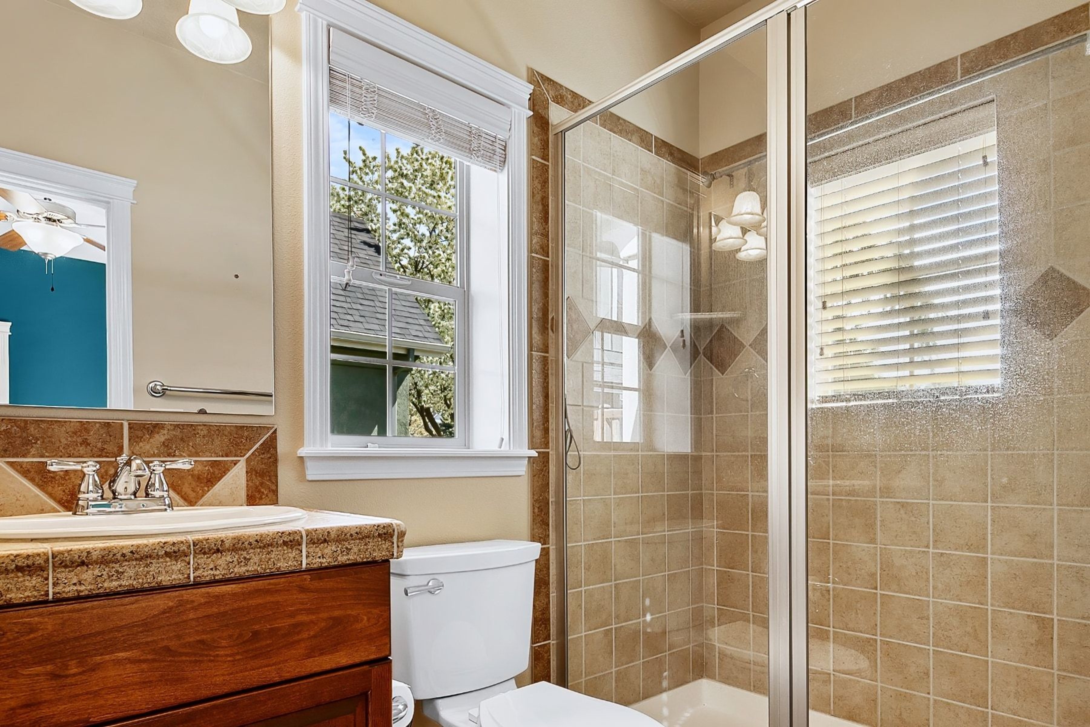  Custom Hidden Springs Estate with Private Casita & ResortStyle Backyard - 物件實景